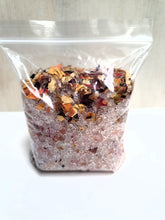 Load image into Gallery viewer, Bathing- Forage