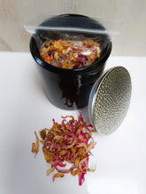 Load image into Gallery viewer, Bathing- Forage